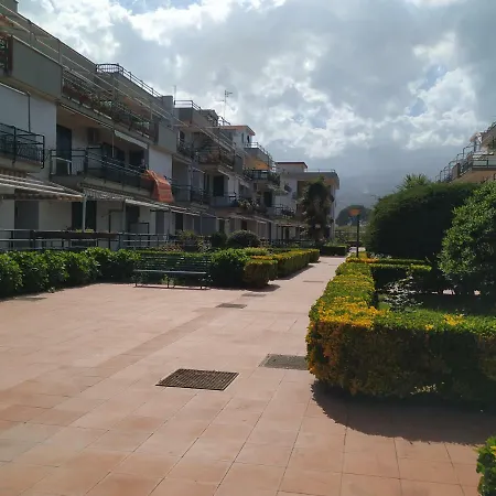 Al Giardino Sant'anna Apartment